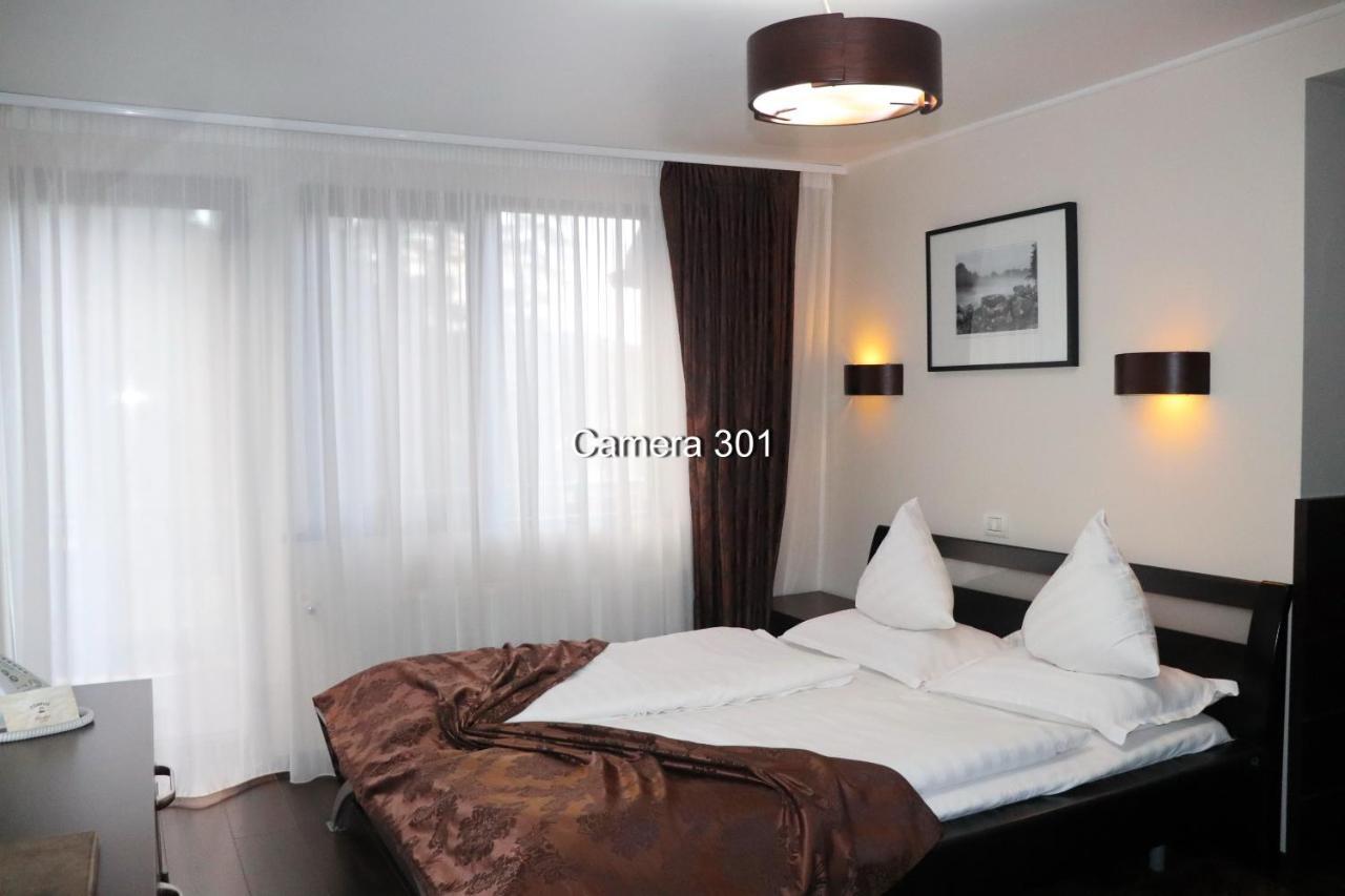 Hotel Complex Cochet Buşteni Esterno foto