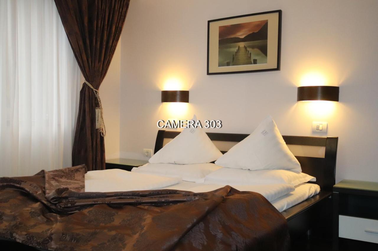 Hotel Complex Cochet Buşteni Esterno foto