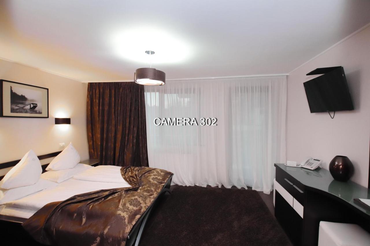 Hotel Complex Cochet Buşteni Esterno foto