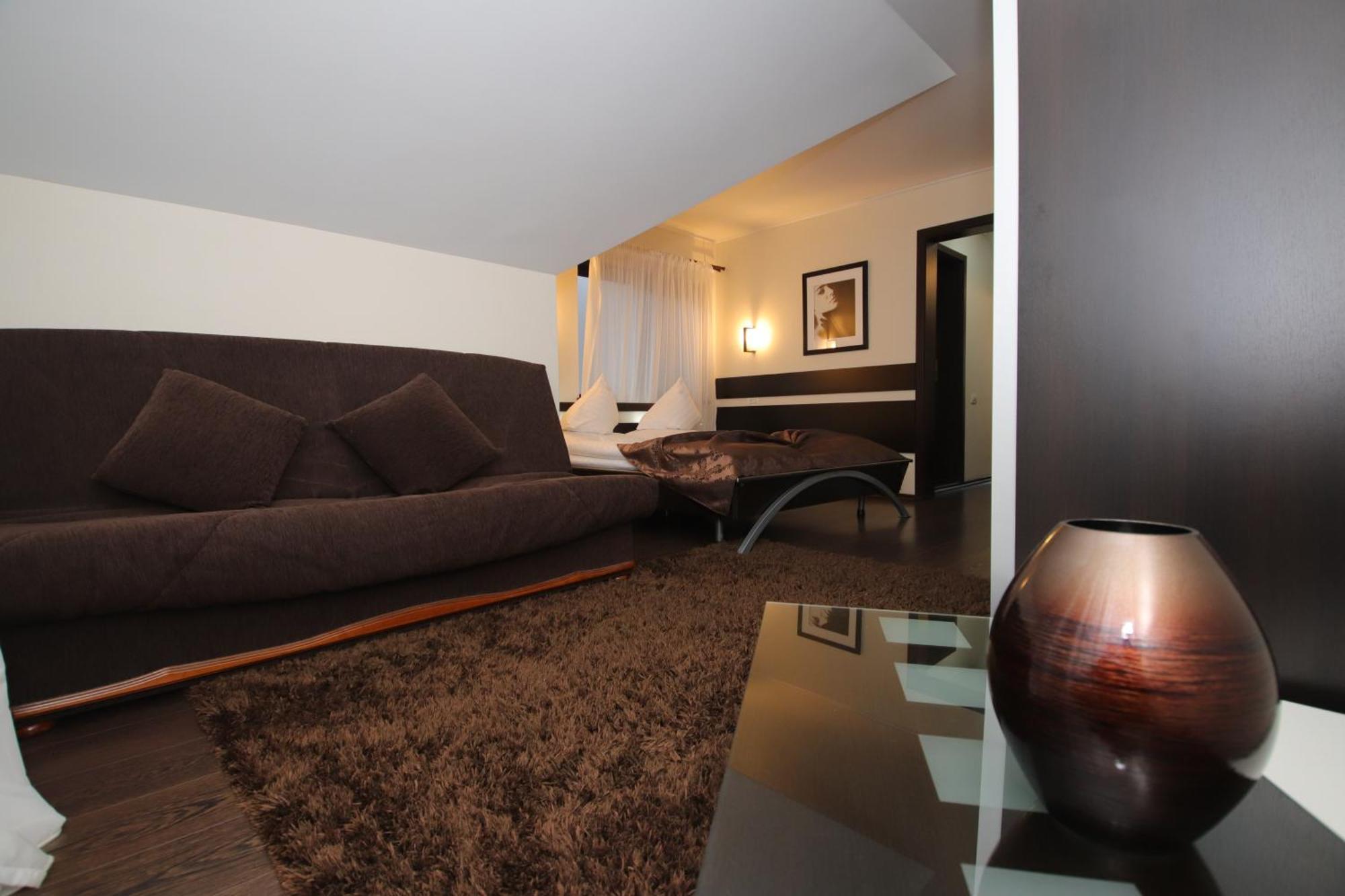 Hotel Complex Cochet Buşteni Esterno foto