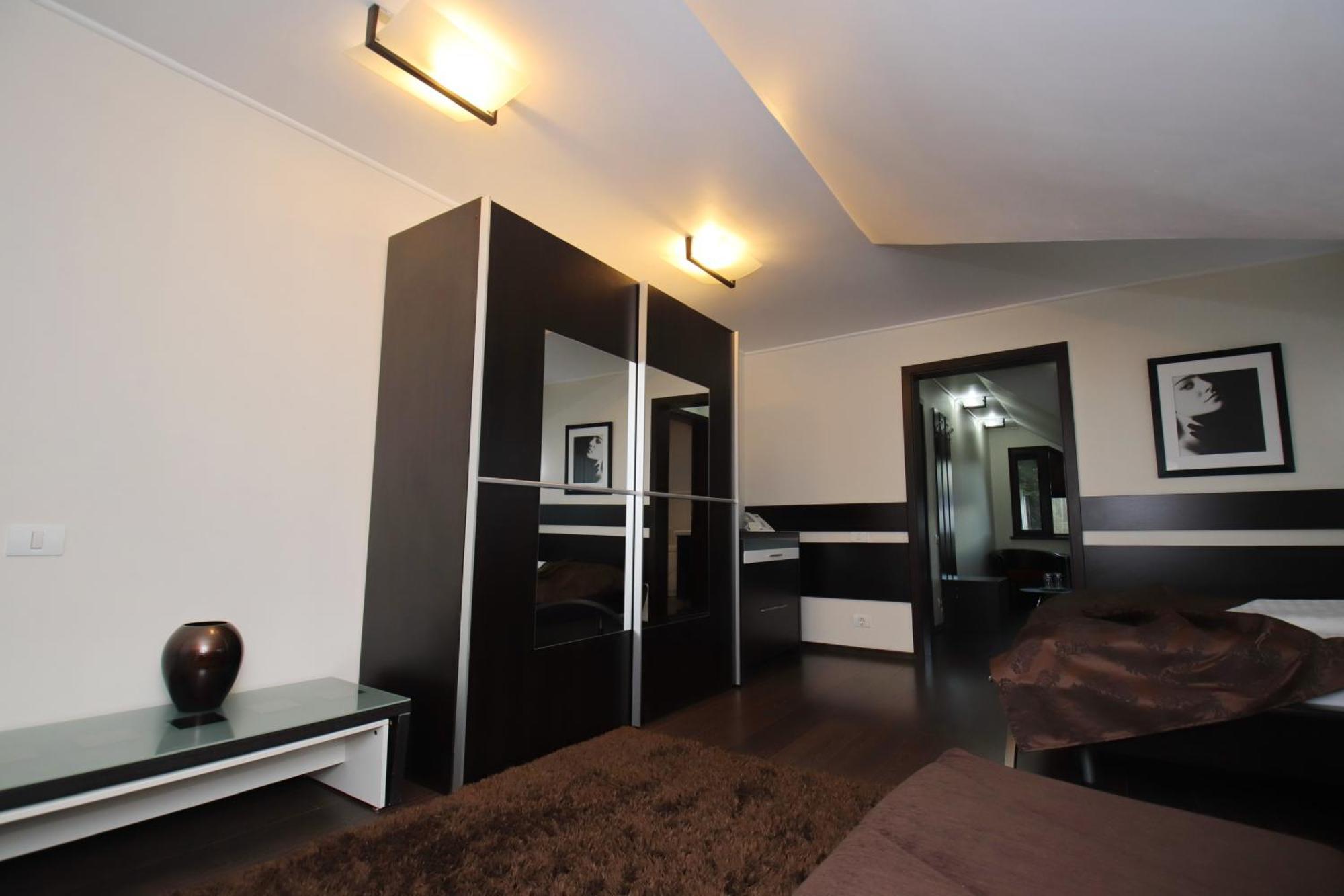 Hotel Complex Cochet Buşteni Esterno foto